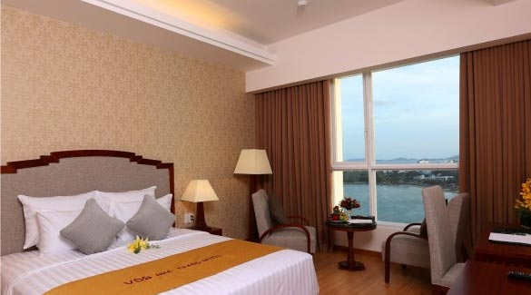 RESORT & HOTEL